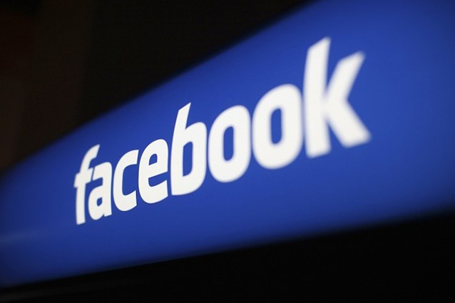 Facebook KO. Impossibile pubblicare e commentare sul social network.
