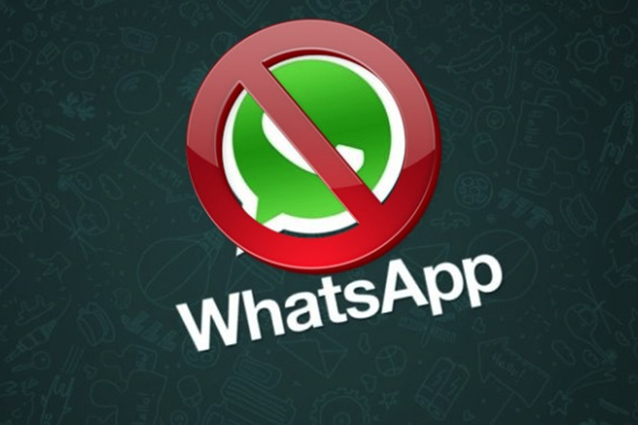 WhatsApp, 11 persone arrestate in Iran per aver insultato Ruhollah Khomeyni.