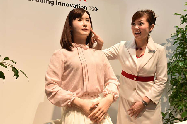 Aiko Chihira, il robot di Toshiba che assiste anziani e disabili [VIDEO].