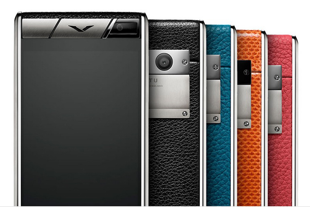 Ecco il Vertu Aster, lo smartphone da 7mila euro con scocca in titanio e pelle di struzzo.