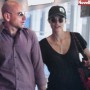 Kasia Smutniak, Sophia e Rolando Ravello di ritorno dalla vacanza nelle isole Eolie