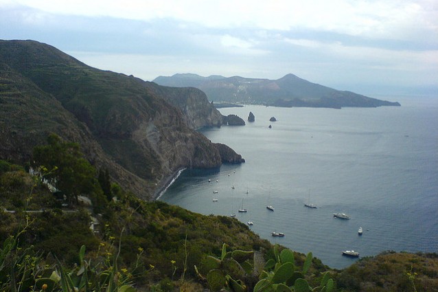 In viaggio tra le Isole Eolie da Lipari a Vulcano.