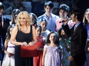 Oscar tv 2011, Piombi vs Antonella Clerici per il premio a Ti lascio una canzone.