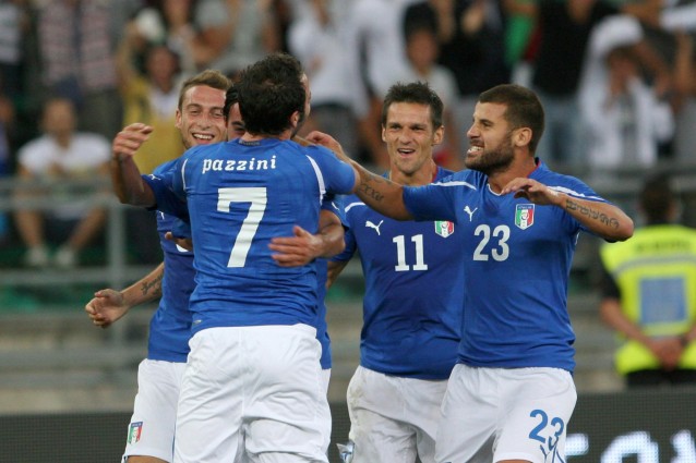 I programmi tv di oggi: Italia - Slovenia su Rai 1 sfida Cars.
