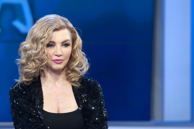 Ballando con le Stelle forse fermo per un anno: Milly non ci sta.