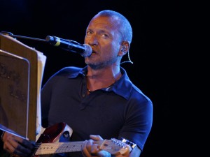 Biagio Antonacci e il live dal Colosseo su Canale 5.