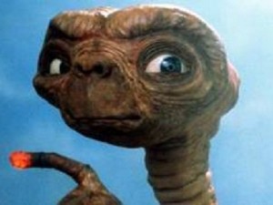 Con gli UFO non si sbaglia mai e Studio Aperto lo sa.