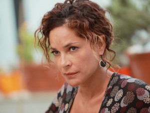 Le mani dentro la città con Simona Cavallari - Trailer (VIDEO).