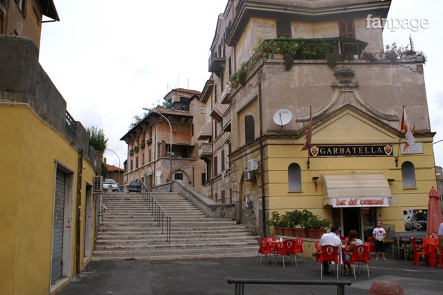 Bar Cesaroni Canale 5