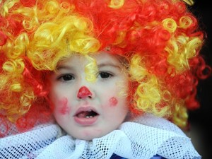 Rimini: bimbo di 4 anni indossa vestito di carnevale, finisce in ospedale per reazione allergica.