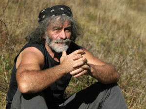 Ritratto fotografico dello?scrittore alpinista Mauro Corona