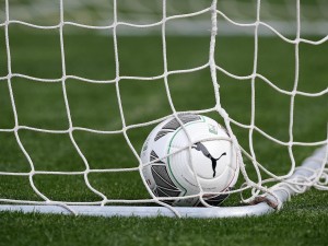 Cagliari: fa una rovesciata giocando a calcio, bimbo di 10 anni muore davanti al pap?