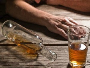 Costringere una ragazza a fare sesso orale non ? uno stupro, se la 'vittima' ? ubriaca