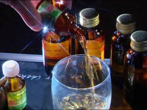 Bevono lozione cosmetica per ubriacarsi, avvelenamento di massa: 33 morti