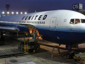 L?aereo che ha viaggiato nel tempo: ? partito nel 2017, ma ? atterrato nel 2016