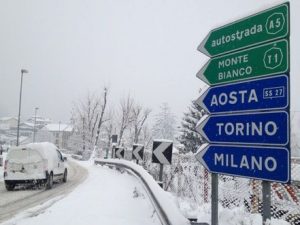 Meteo, la tempesta di ghiaccio si sposta a Nord. Migliora a Sud, ma solo per poco