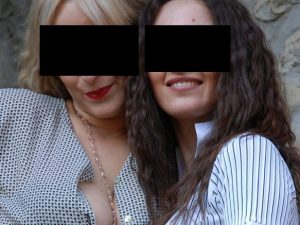 Fa sesso con due donne conosciute al ristorante, ricattato: