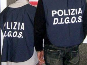 Allarme  terrorismo, prime espulsioni del 2017: allerta anche per l'Epifania