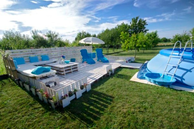 Come creare un salotto da giardino con le vecchie pedane Arredo giardino pallet