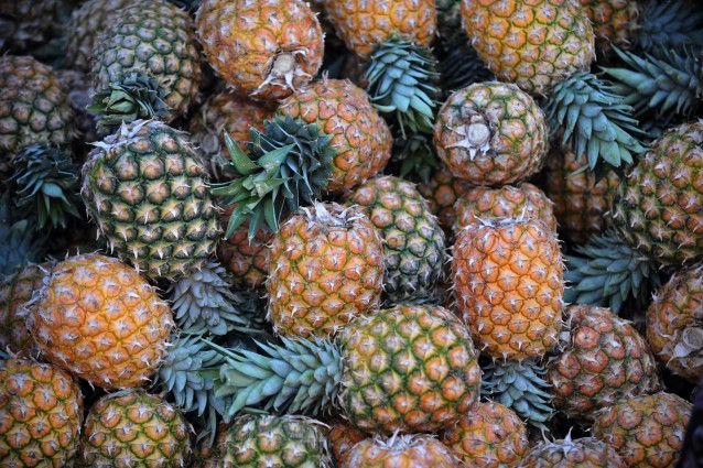 Acqua di ananas: i benefici e i consigli per prepararla