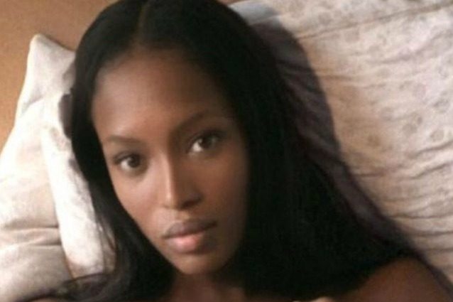 Naomi Campbell senza trucco sui social: anche 