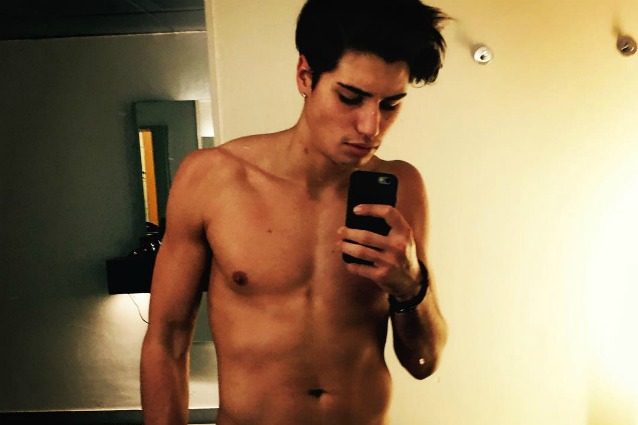 Niccol? Bettarini, il figlio di Simona Ventura a 18 anni ? gi? un sex symbol