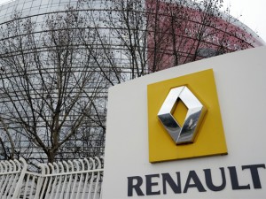 Renault richiamerà 15mila auto per controlli emissioni, media: "Potrebbero essere 700mila"