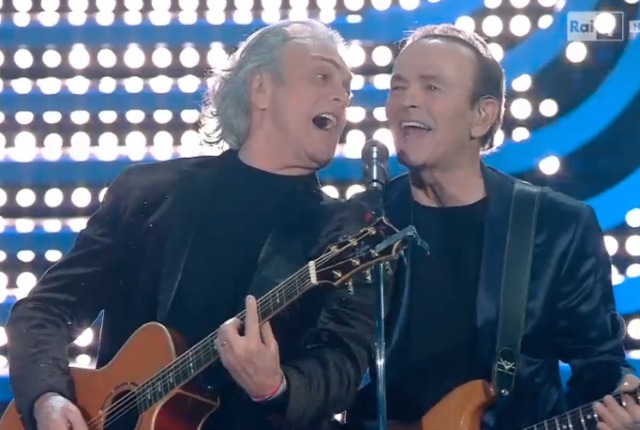 I Pooh accendono l'Ariston, un medley con 50 anni di musica