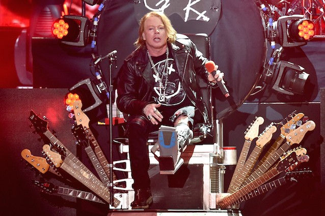 AC/DC: Axl Rose prende il posto di Brian Johnson