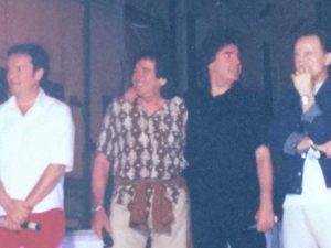 Osiride Gozzi coi Pooh (foto via Facebook)