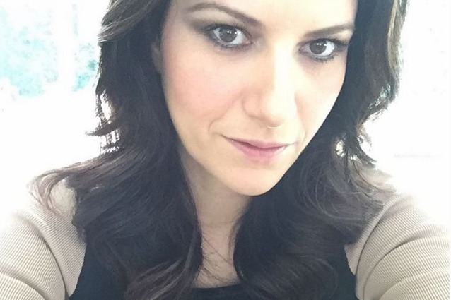 Laura Pausini separata in aereo dalla figlia di due anni: