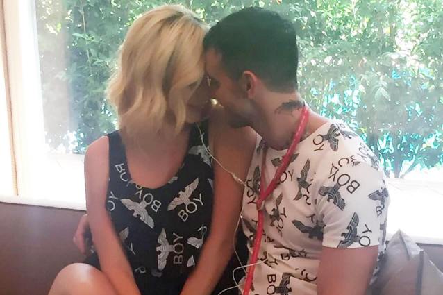 Paola Caruso e Lucas Peracchi sono fidanzati: la conferma ufficiale