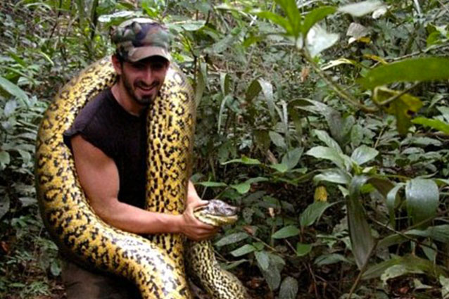 Parla Paul Rosolie, l'uomo mangiato vivo da un anaconda: 
