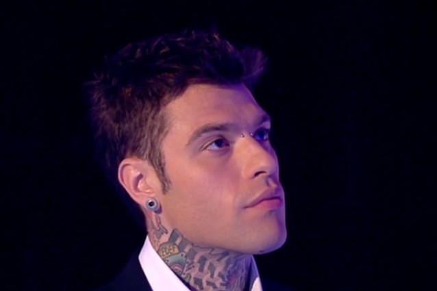 Fedez aiuta una madre a rendere felice sua figlia dopo la malattia