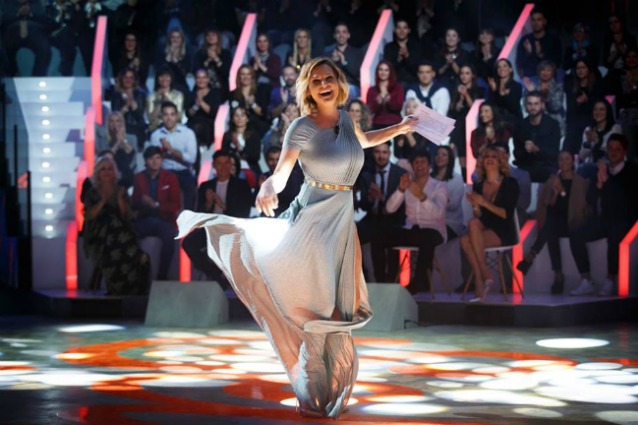 Il debutto emozionato di Simona Ventura: 