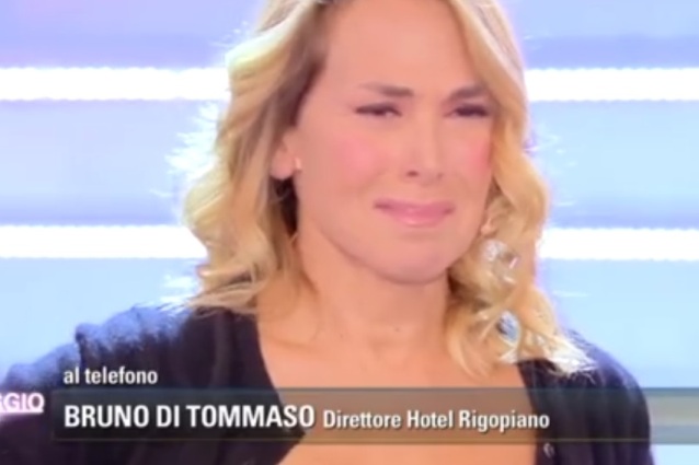 Hotel Rigopiano, le lacrime di Barbara D'Urso che si commuove in diretta