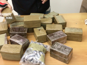 Roma invasa dallo shaboo: la droga sintetica spopola nelle zone della movida