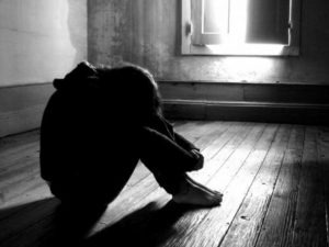 Brescia, 55enne con l'Hiv infetta decine di ragazzi per vendetta: arrestato