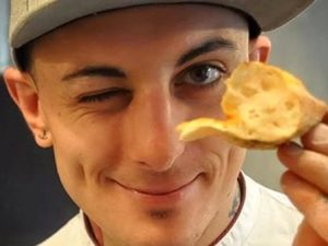 Matteo Mevio non ce l'ha fatta: morto il giovane pizzaiolo finito sotto a un tram