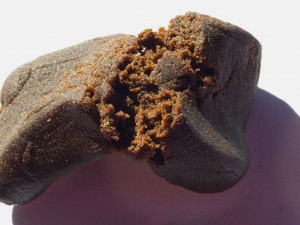 Mangia hashish pensando fosse cioccolato: in overdose bimbo di sei anni