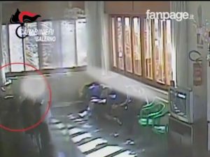 Botte ad anziani e malati in una casa di cura nel Salernitano: indagate 18 persone