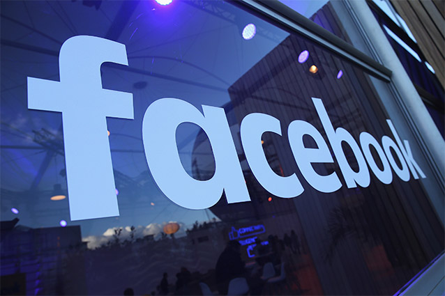 Facebook, chiuso definitivamente il servizio di posta elettronica