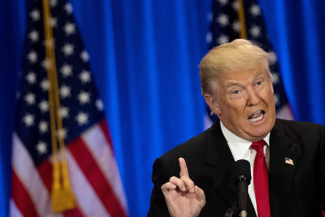 Usa 2016, la Clinton: Trump minaccia per la democrazia