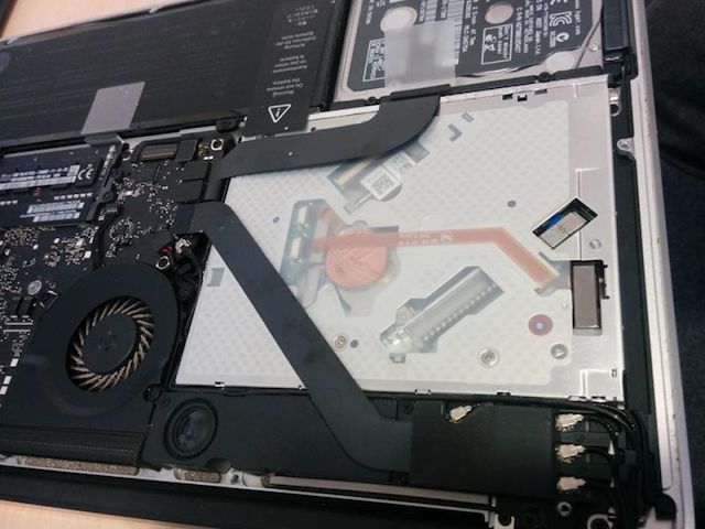 MacBook Pro 2016 con autonomia quasi azzerata, Apple ha risolto il bug