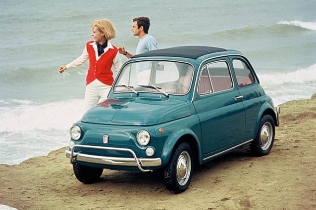 Fiat 500, l’icona italiana festeggia i suoi primi 60 anni