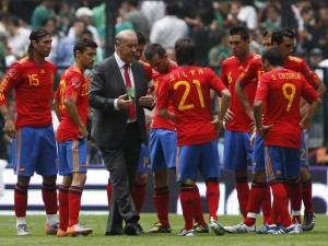 vicente-del-bosque-2010-8-11-19-14-54