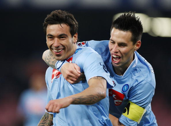 Cavani, Lavezzi ed Hamsik preparano la pizza tricolore per il Napoli