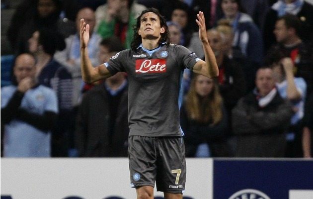 cavani esulta