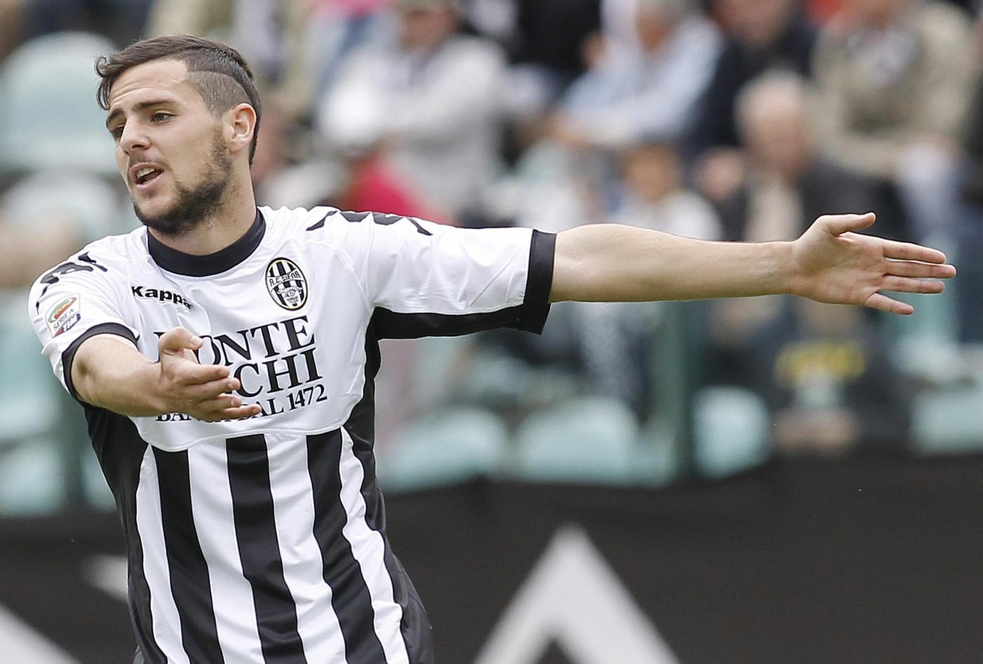 l'attaccante del siena, convocato da prandelli, giocherà con la juve o con l'inter