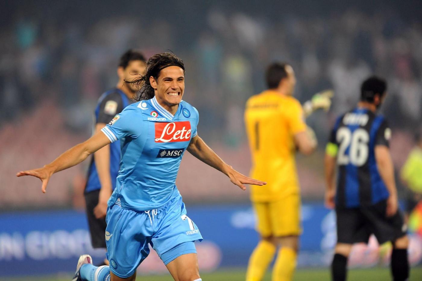 NapoliInter 31, decide una tripletta di Cavani (FOTO)